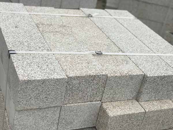 Bordure granit droite, type Simple