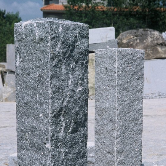 Bordure (lancis) en granit gris du Portugal 8×20 cm